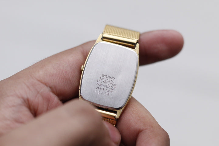 1985 Seiko Quartz 'Baby Ellipse' Golden Dial Men's Wrist-Watch