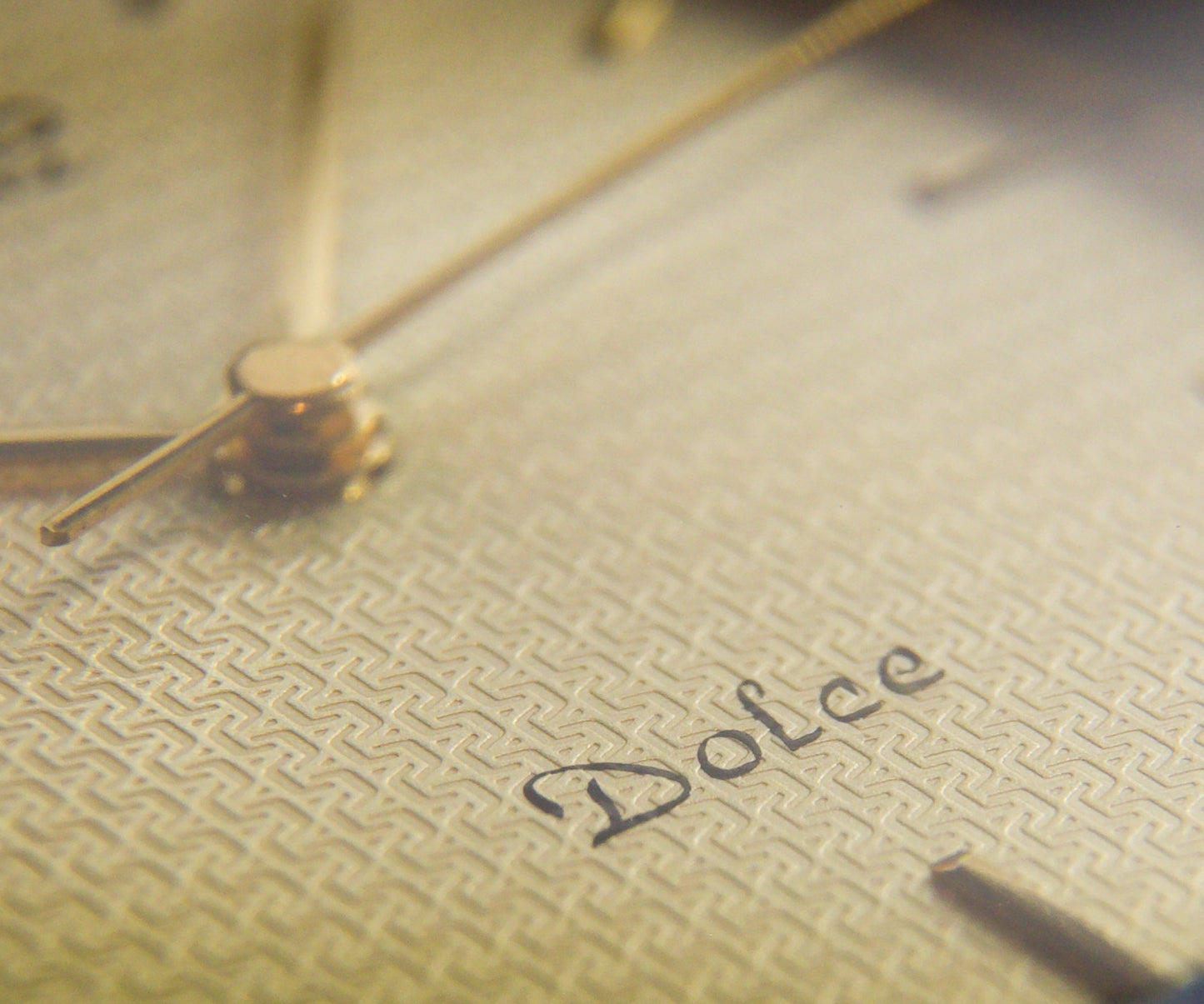 1985 NOS Seiko Dulce Champagne Toned Dial Men's Wrist-Watch