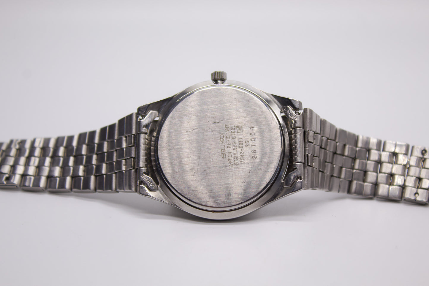 1998 Seiko Quartz Marine Blue Sunburst Grain Dial Men's Wrist-Watch