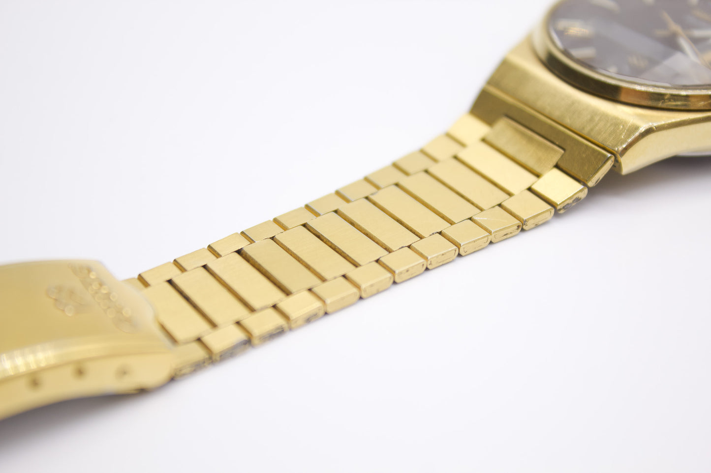 1981 Seiko SQ Chocolate Dial Beveled Crystal Men's Wrist-Watch