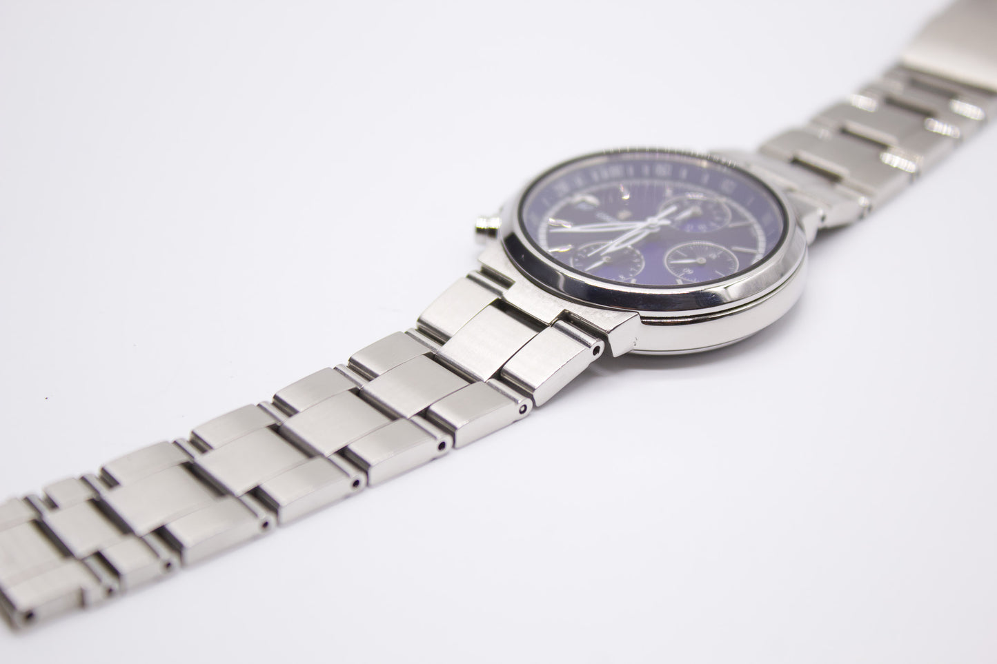 2002 Seiko LK Royal Blue Dial Quartz Chronograph Woman's Wrist-Watch