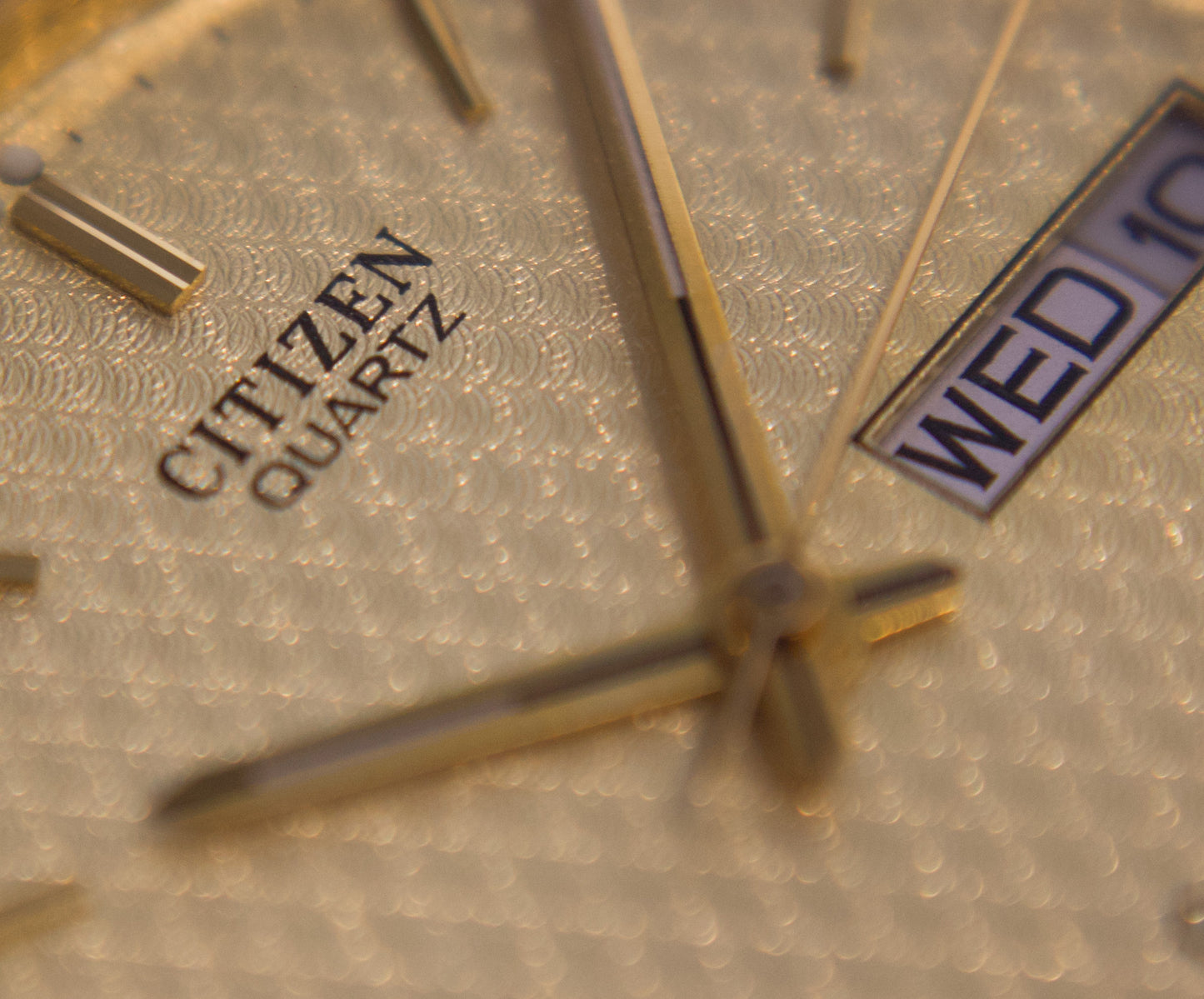 1990s Citizen Gold Toned Quartz Men's Wrist-Watch