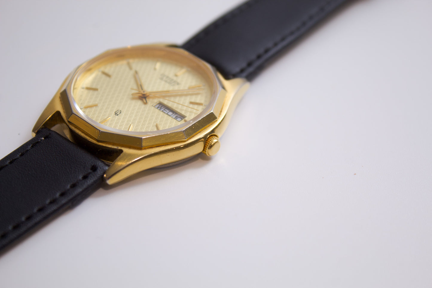 1990s Citizen Gold Toned Quartz Men's Wrist-Watch