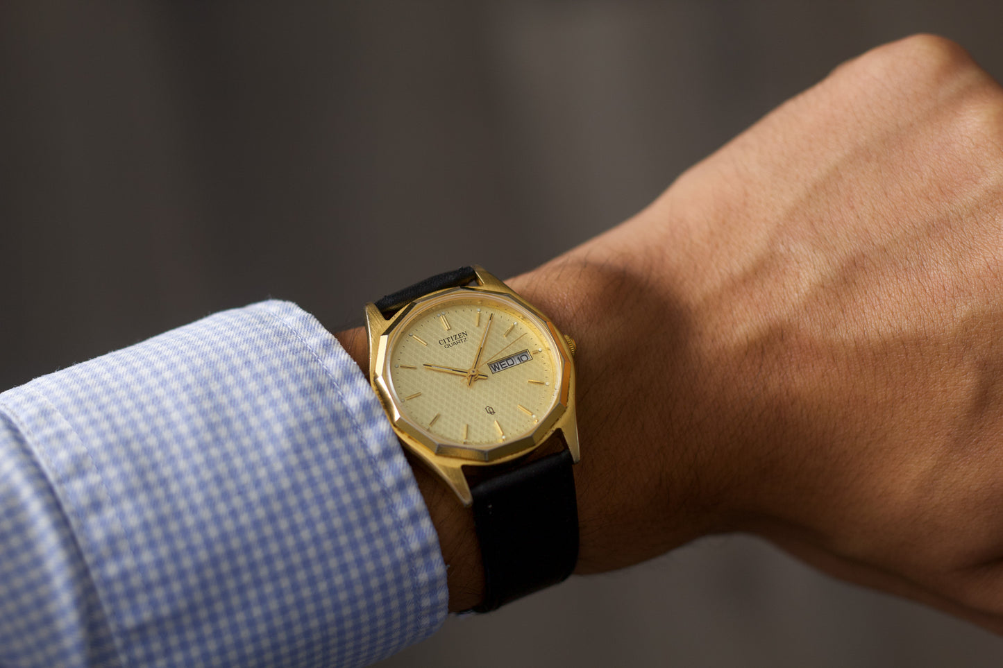 1990s Citizen Gold Toned Quartz Men's Wrist-Watch