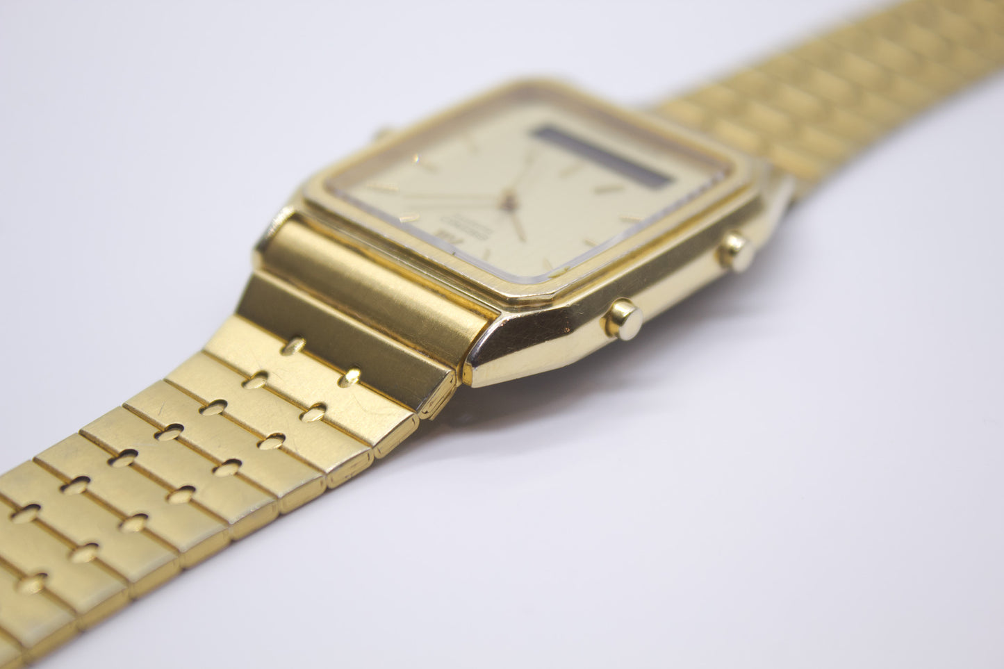 1988 Seiko Gold Toned Chronograph Digital Men's Wrist-Watch