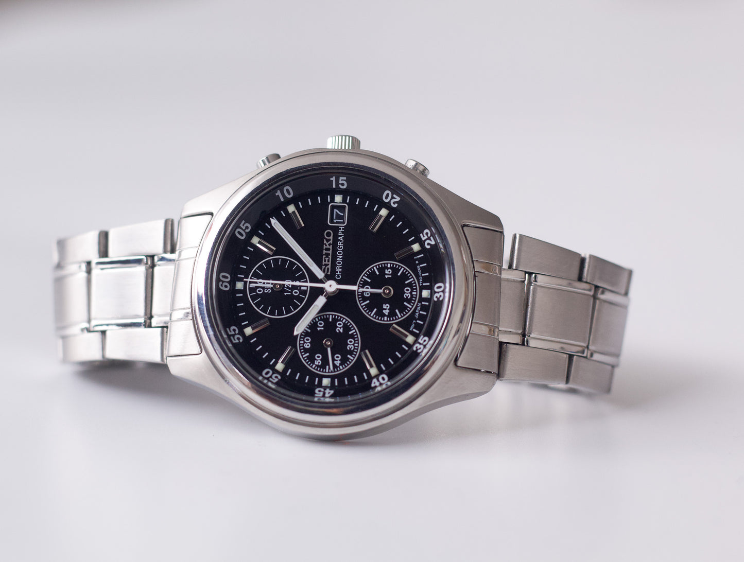 2002 Seiko Quartz Chronograph Inky Black Dial Men's Wrist-Watch