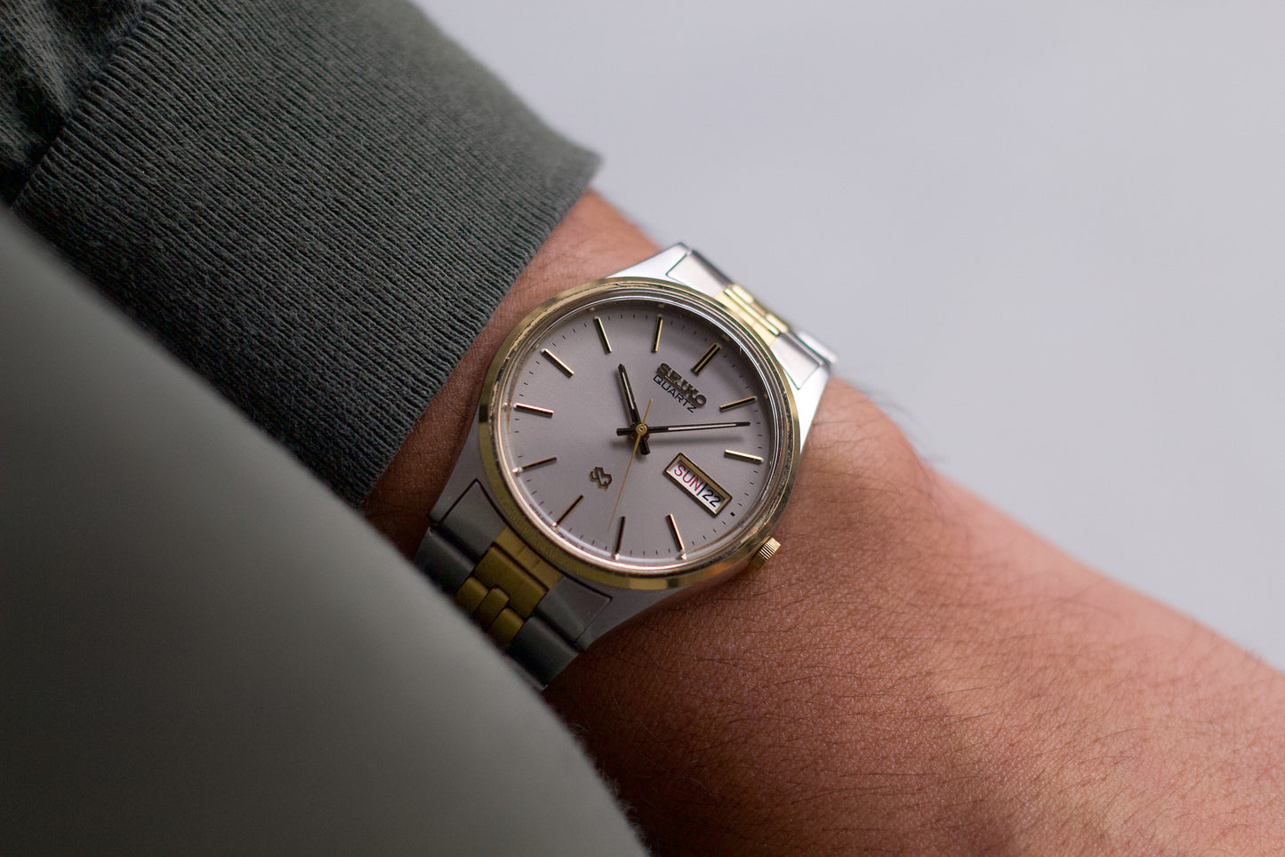 1988 Seiko SQ Two Tone Gray Dial Men's Wrist-Watch