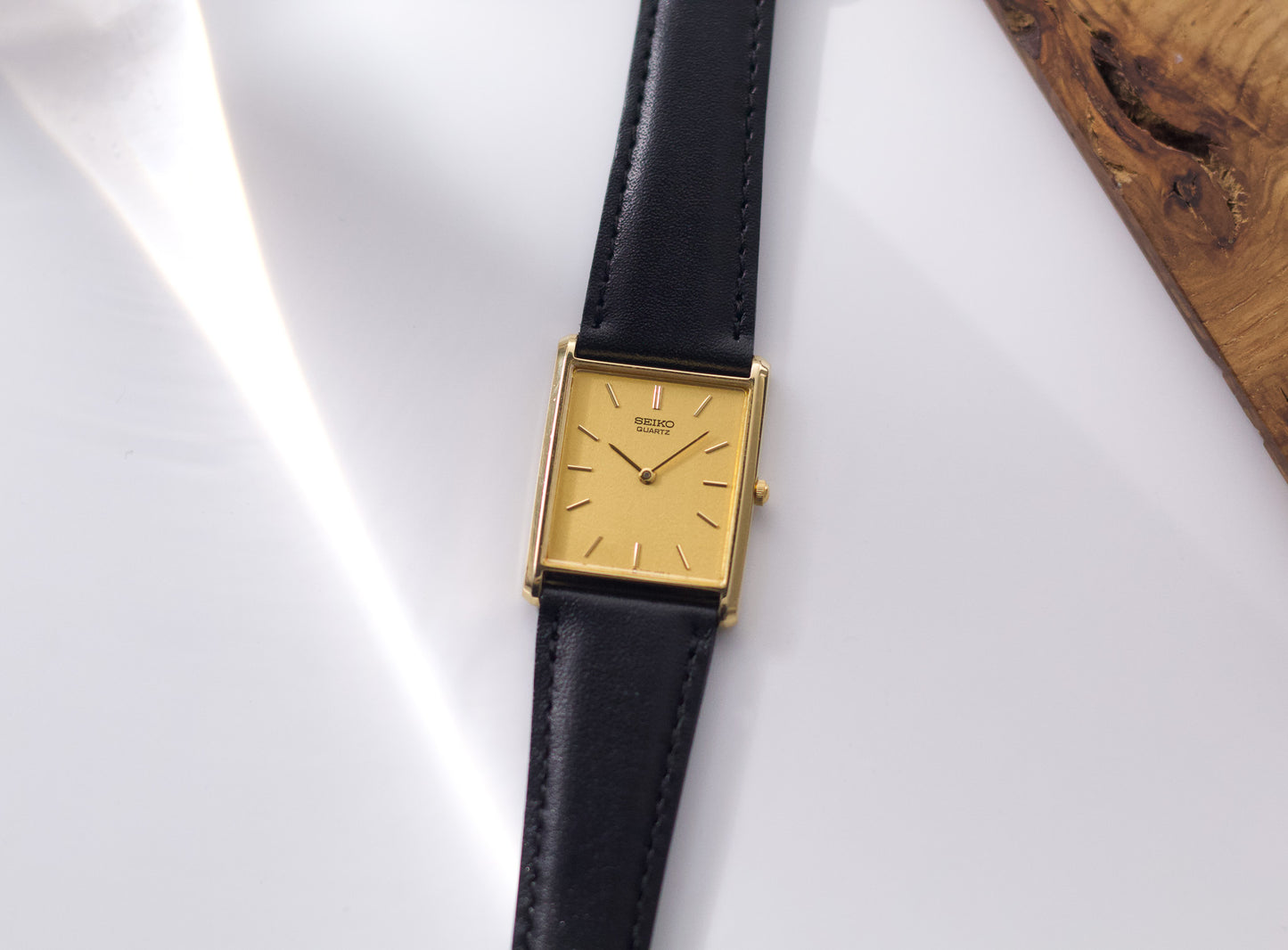 1990 Seiko Quartz Tank Golden Dial Men's Wrist-Watch