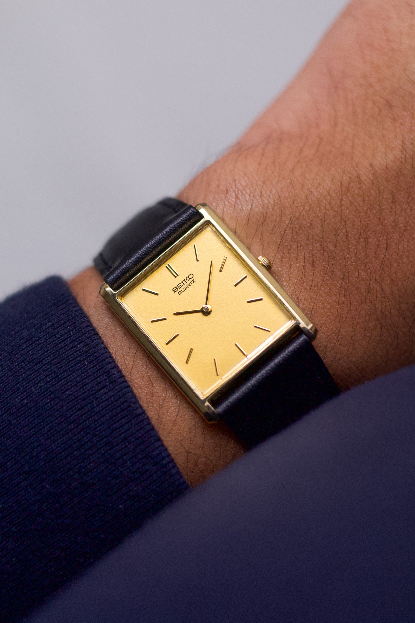 1990 Seiko Quartz Tank Golden Dial Men's Wrist-Watch