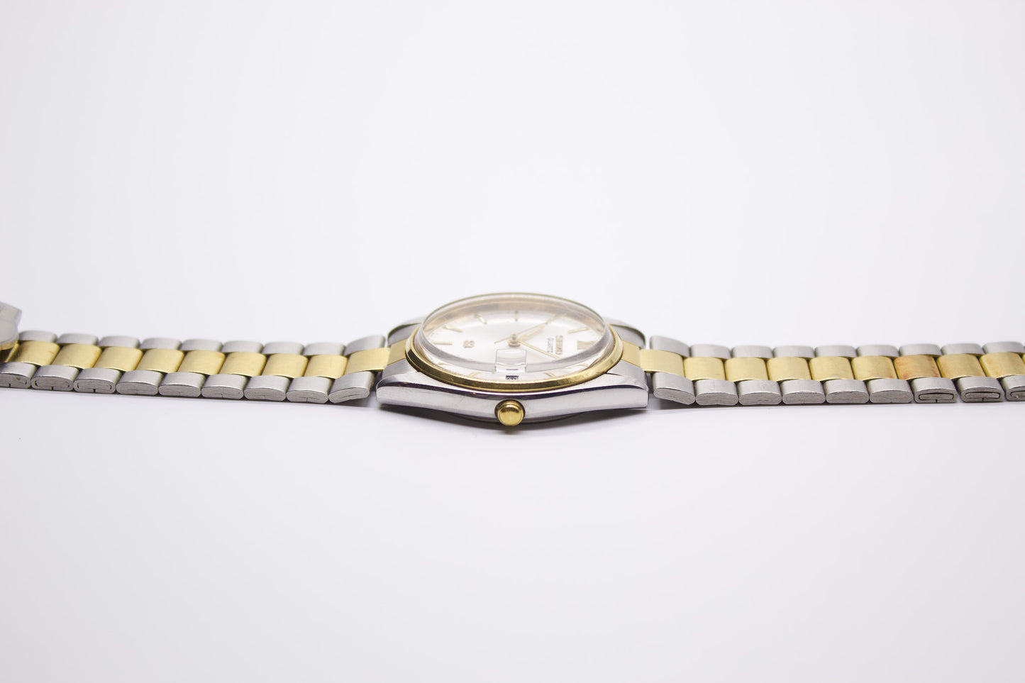 1997 Seiko 'Baby Date-Just' Silver Sunburst Men's Two Tone Wrist-Watch
