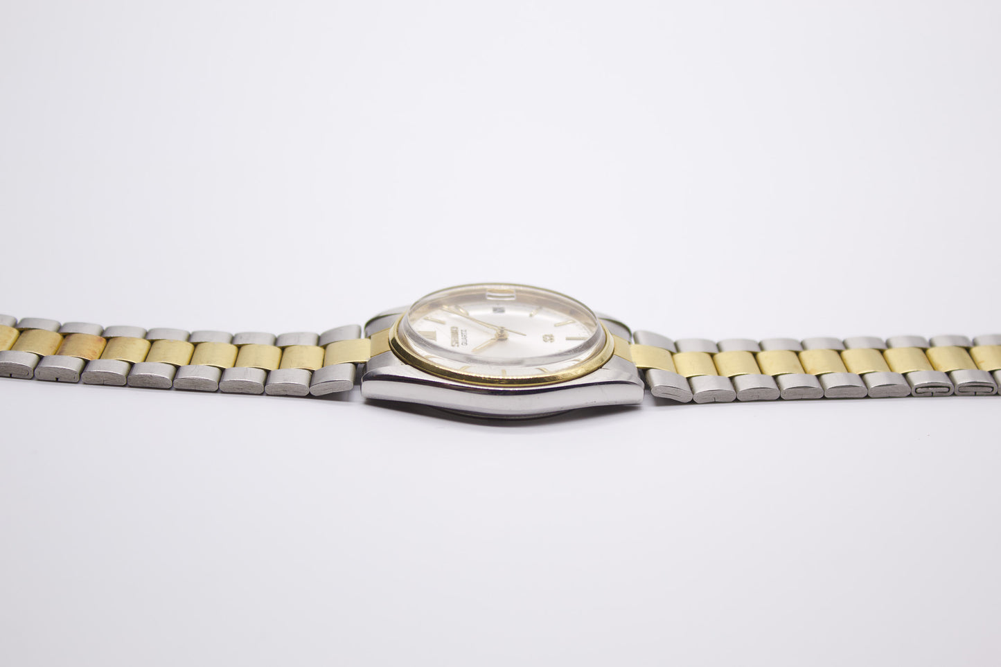 1997 Seiko 'Baby Date-Just' Silver Sunburst Men's Two Tone Wrist-Watch