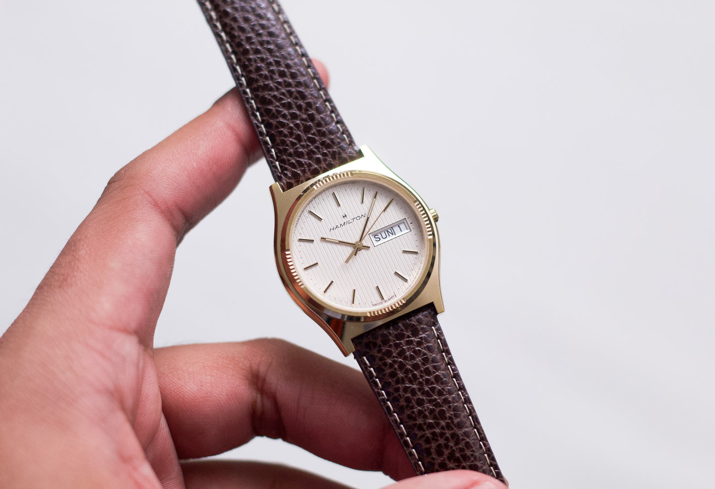 1990s Hamilton Quartz Cream White Dial Men's Wrist-Watch