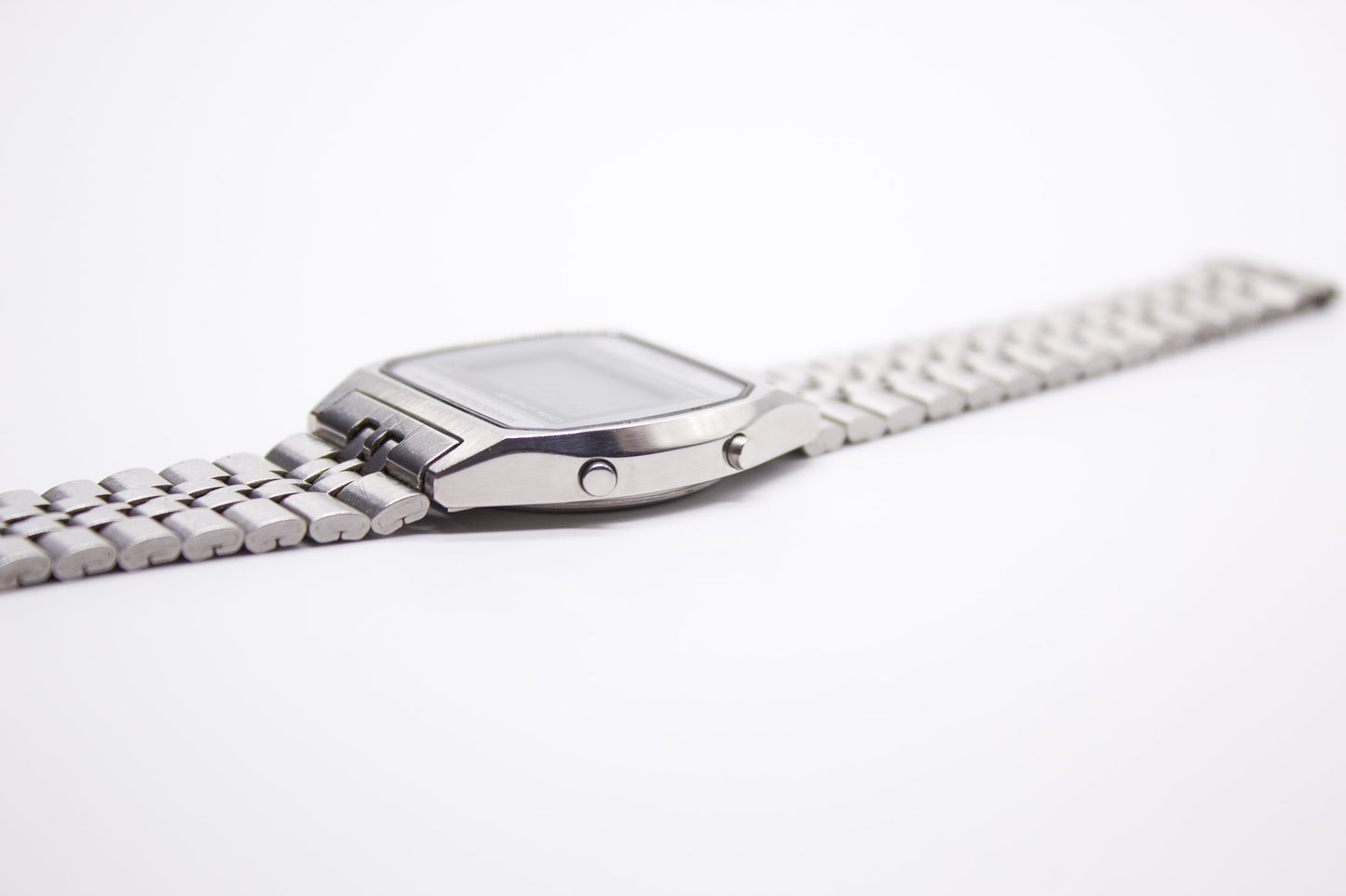 1985 Seiko Digital Chronograph-Alarm Men's Wrist-Watch