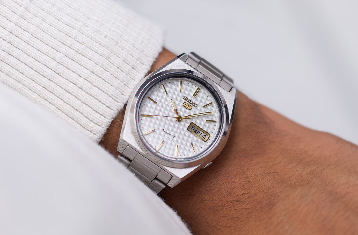 1991 Seiko 5 White Waffle Dial Men's Automatic Wrist-Watch