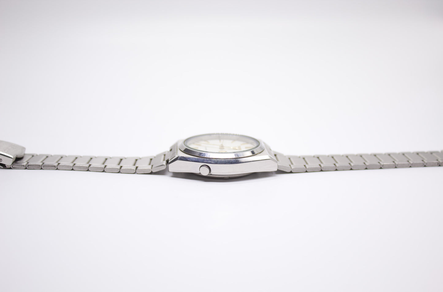 1991 Seiko 5 White Waffle Dial Men's Automatic Wrist-Watch