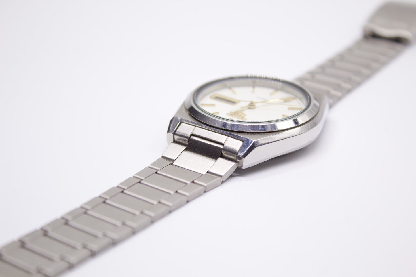 1991 Seiko 5 White Waffle Dial Men's Automatic Wrist-Watch