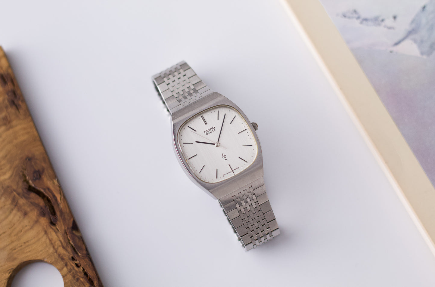 1979 Seiko Chariot Quartz Silver Ivory Dial Men's Wrist-Watch