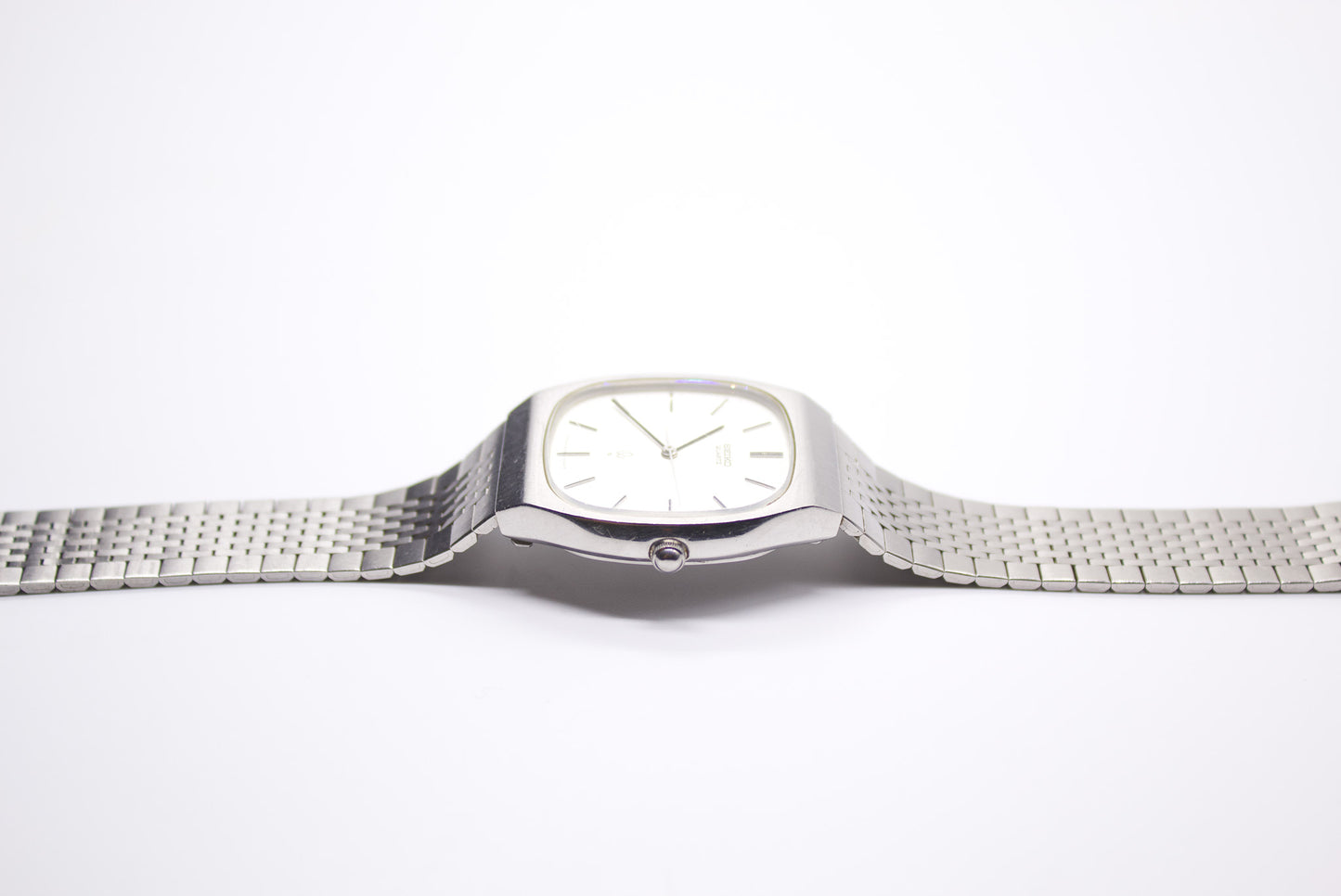 1979 Seiko Chariot Quartz Silver Ivory Dial Men's Wrist-Watch