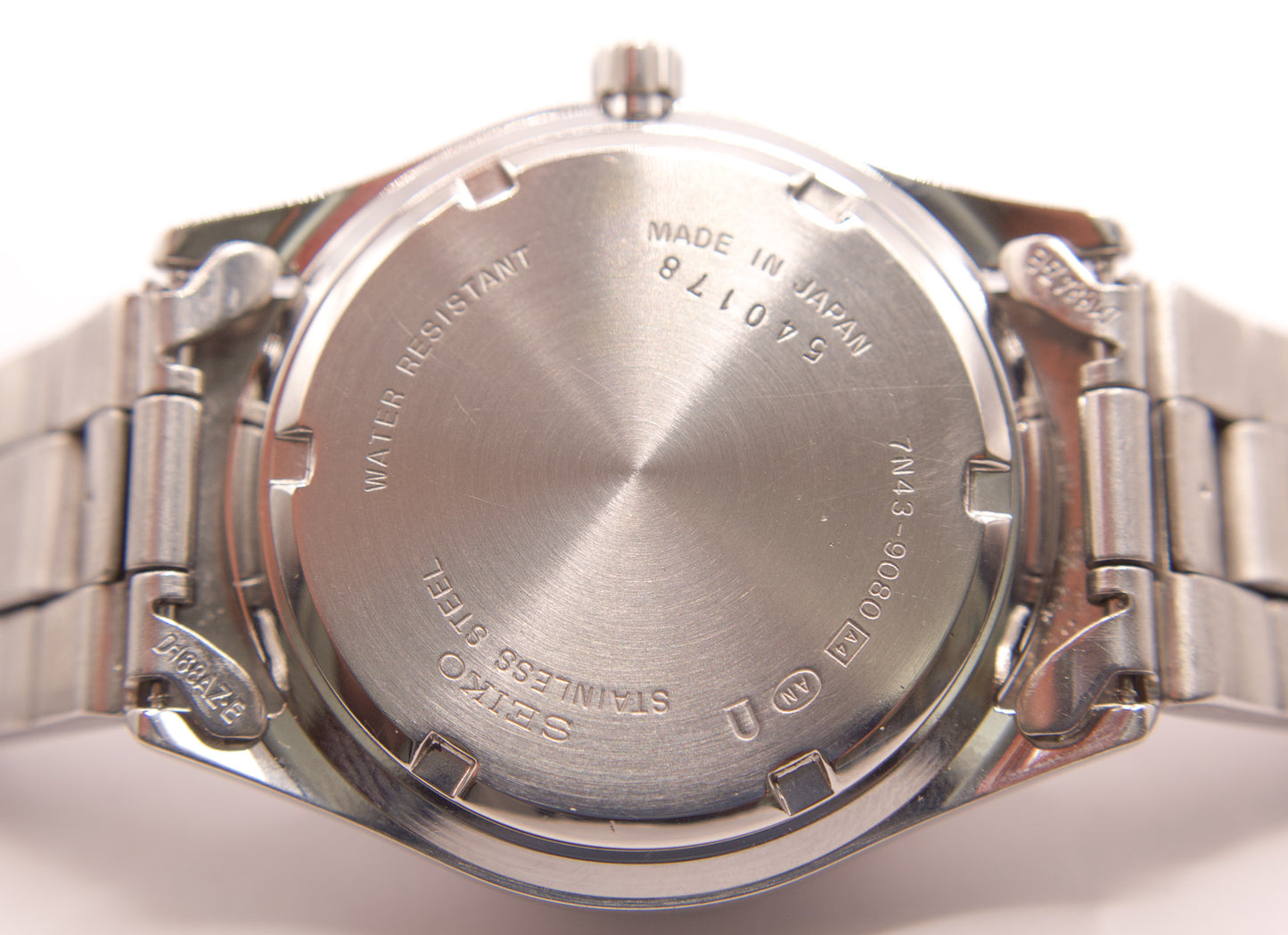 2005 Seiko Deep-Sea Blue Sunburst Men's Wrist-Watch REF#: 7N43-9080
