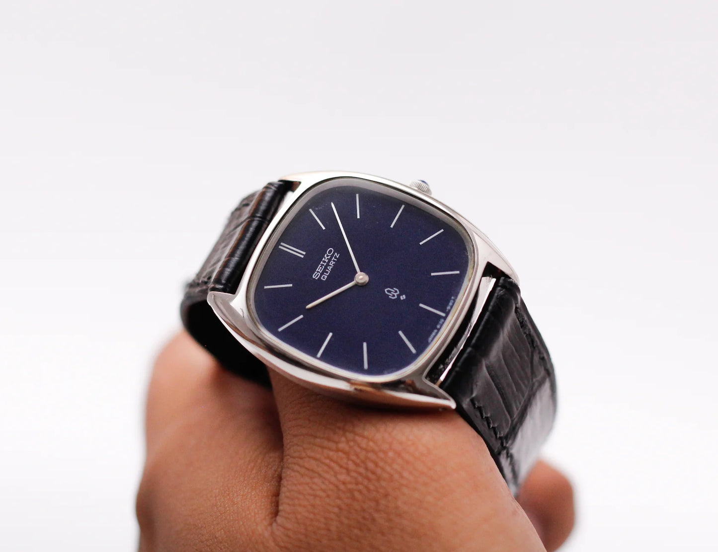 1975 Seiko Quartz Glossy Royal Blue Dial Men's Wrist-Watch Exchange