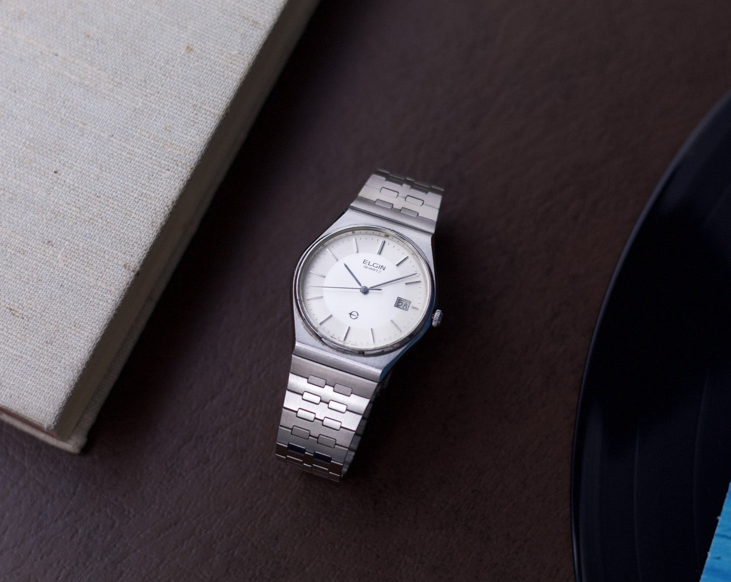 1970s Elgin Two-Tone White Dial Men's Quartz Wrist-Watch