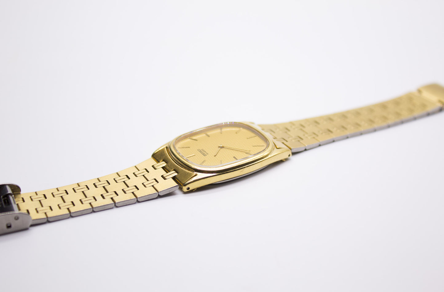 1984 Seiko 'Baby Ellipse' Gold toned Men's Wrist-Watch