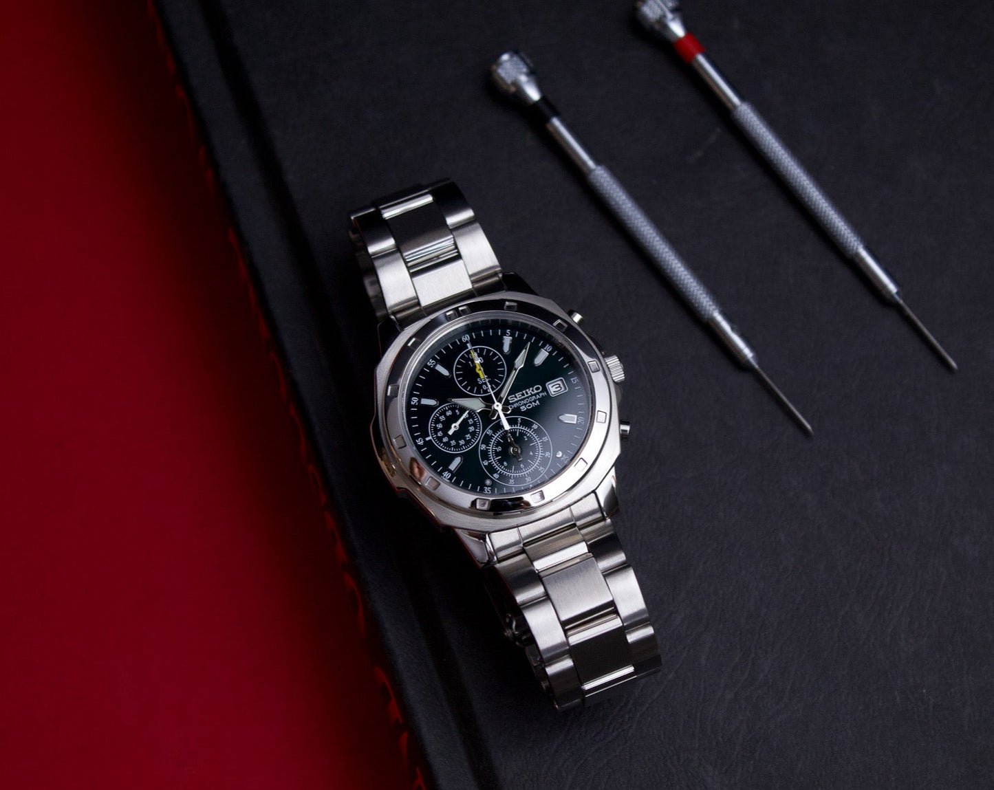 Near Mint 1998 Seiko Chronograph Deep Turquoise Dial Men's Quartz Wrist-Watch