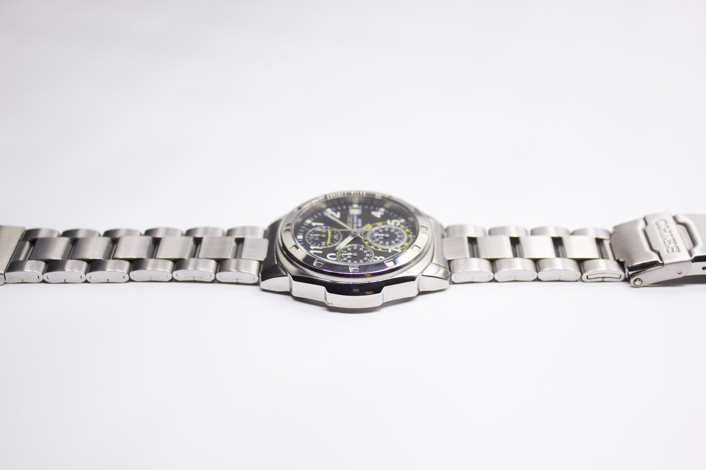 Near Mint 2000 Seiko Chronograph Black Dial Men's Quartz Wrist-Watch