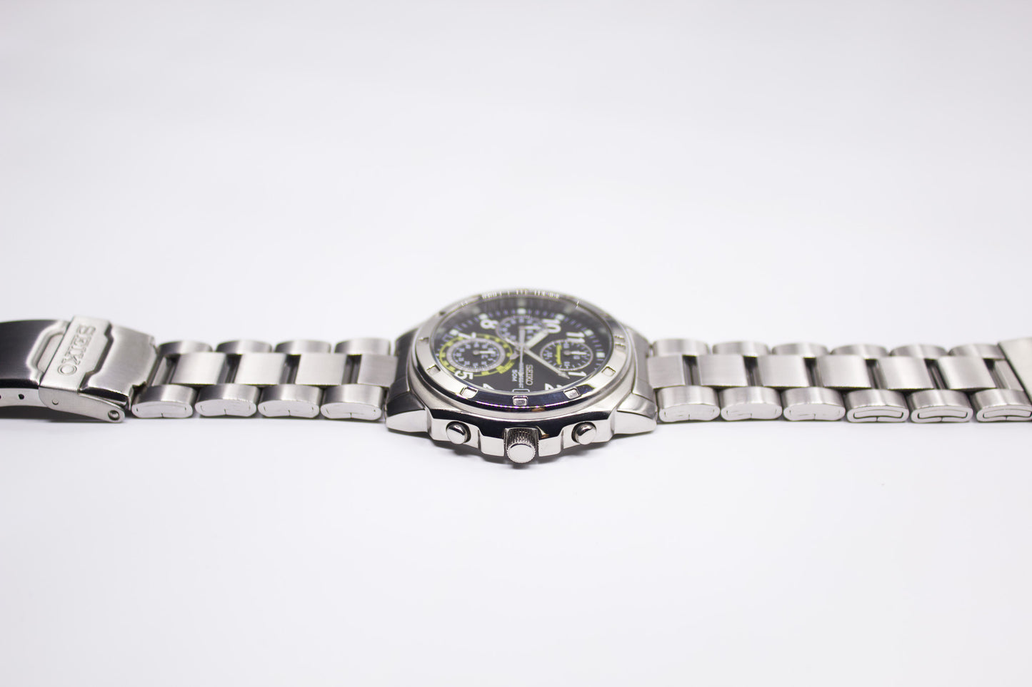 Near Mint 2000 Seiko Chronograph Black Dial Men's Quartz Wrist-Watch