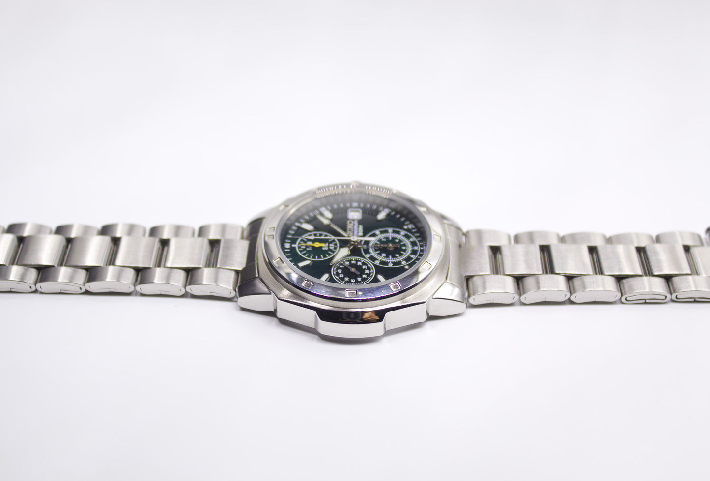 Near Mint 1998 Seiko Chronograph Deep Turquoise Dial Men's Quartz Wrist-Watch