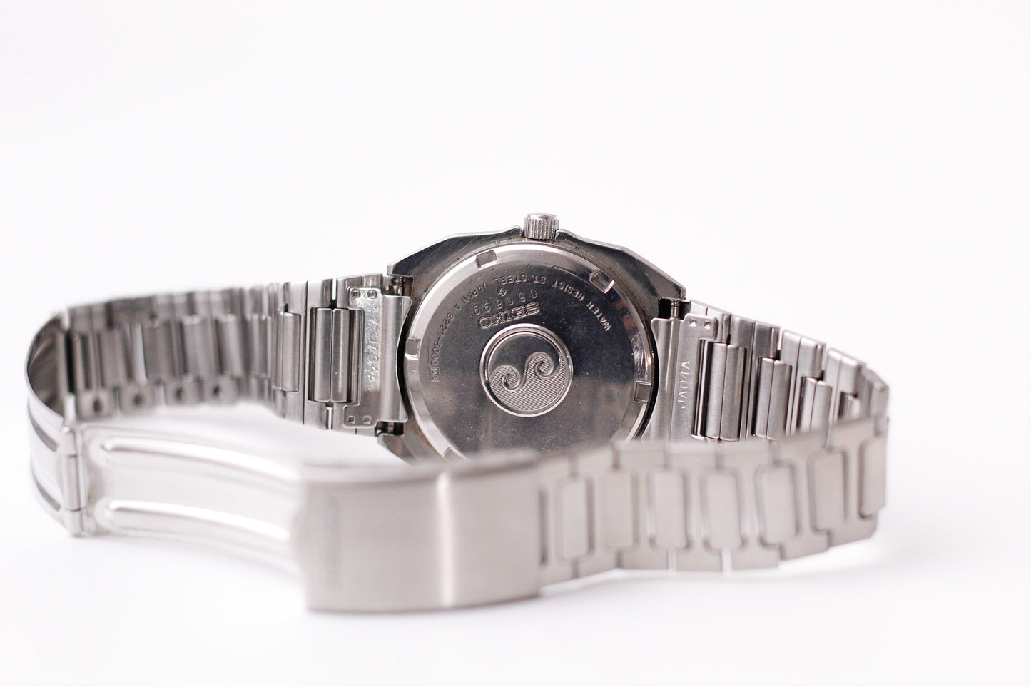 1980 Seiko Silverwave Quartz Straight Grain Silver Dial Men's Wrist-Watch