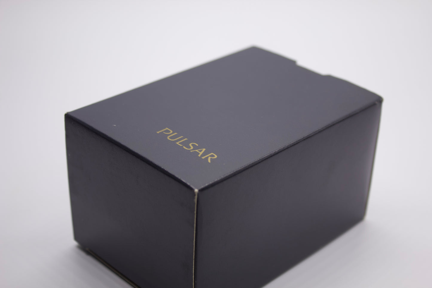 1990s Pulsar Quartz Lightly Brushed Golden Dial Men's Wrist-Watch W/Box & Papers