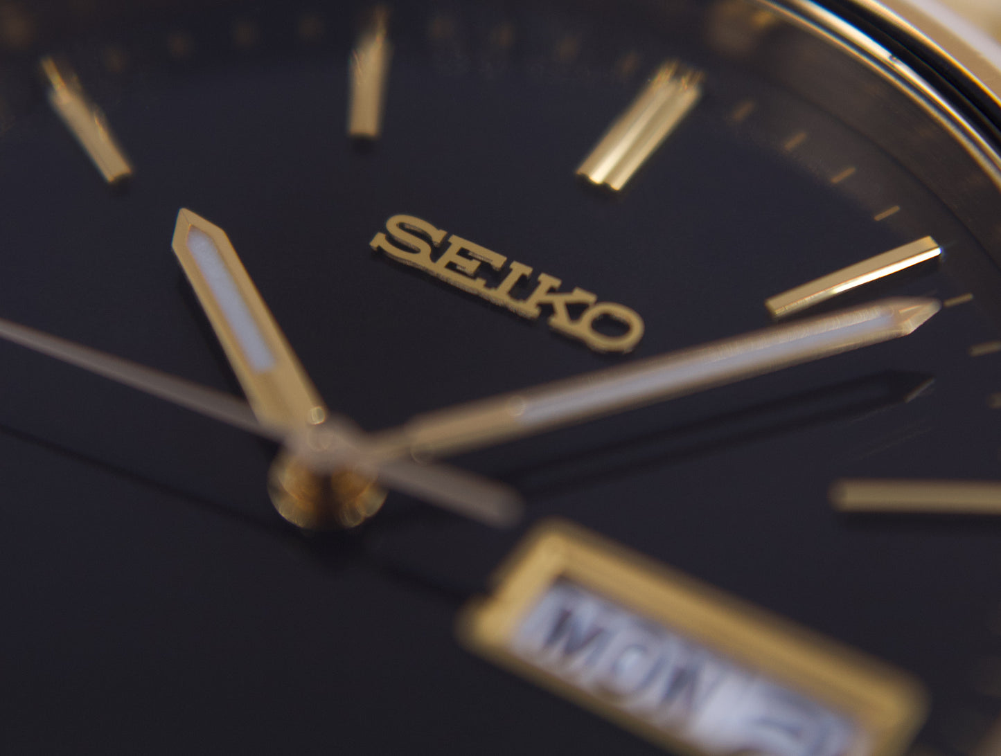 1994 Seiko Gold Toned Quartz Men's Wrist-Watch With Box/Papers