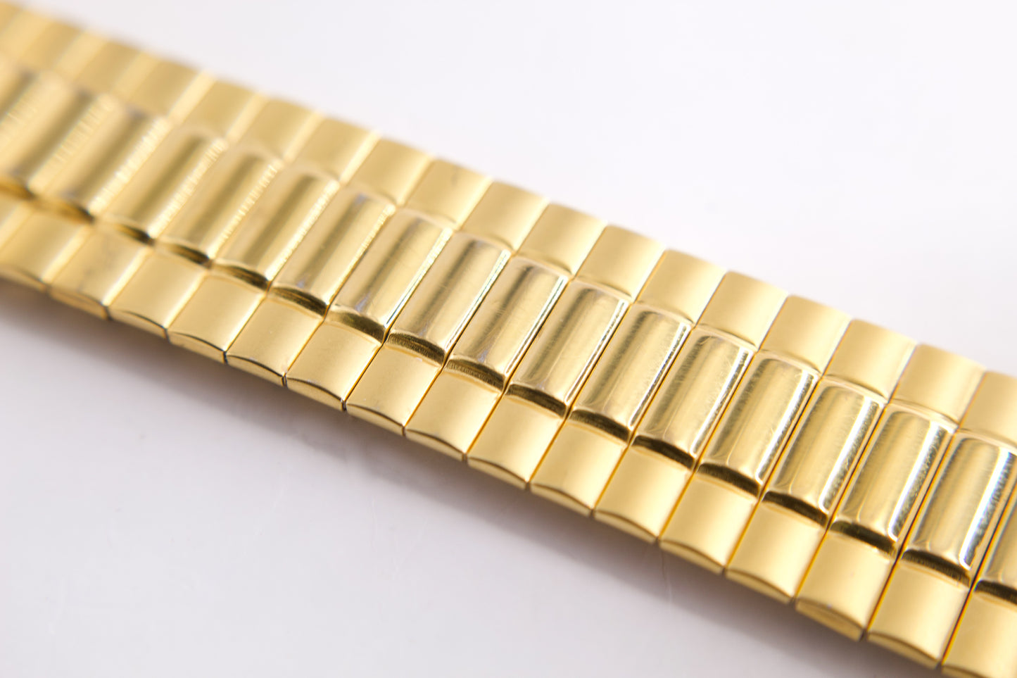 1994 Seiko Gold Toned Quartz Men's Wrist-Watch With Box/Papers