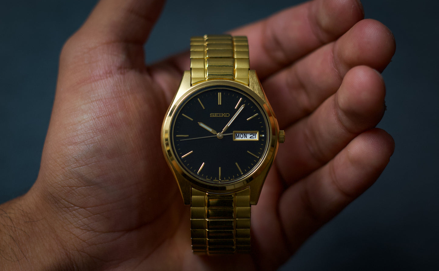1994 Seiko Gold Toned Quartz Men's Wrist-Watch With Box/Papers