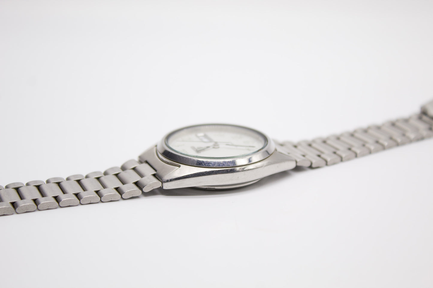 1997 Seiko 5 Stark White Dial Men's Wrist-Watch