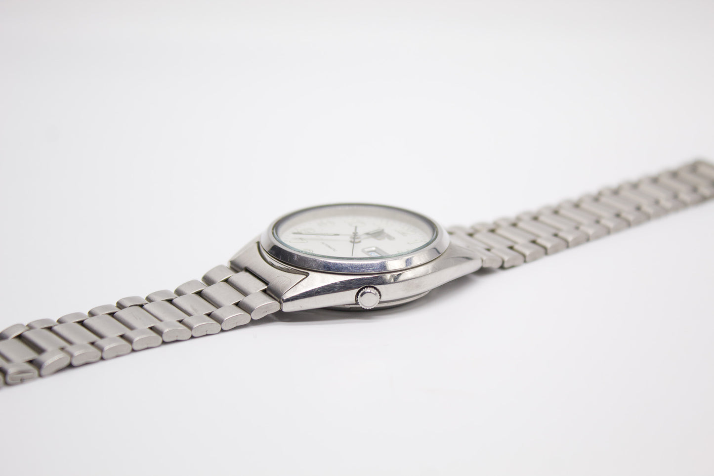 1997 Seiko 5 Stark White Dial Men's Wrist-Watch