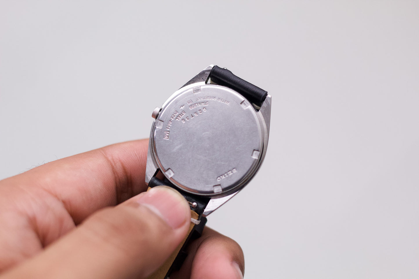 1990 Seiko SQ White Railroad Dial Men's Wrist-Watch