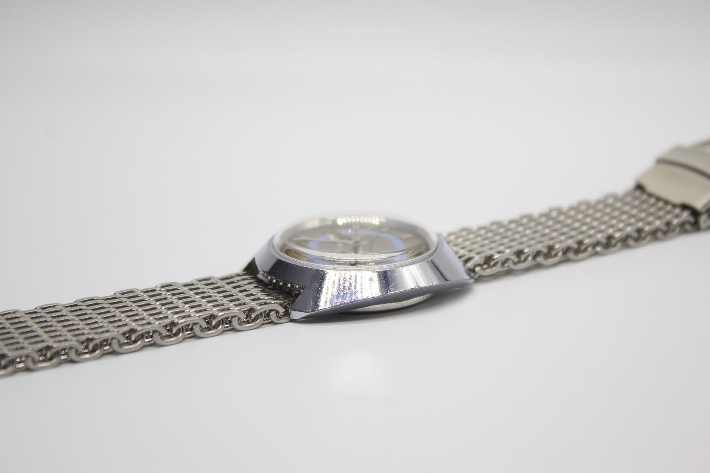 1970s Benrus Mechanical Light Golden Sunburst Dial Men's Wrist-Watch