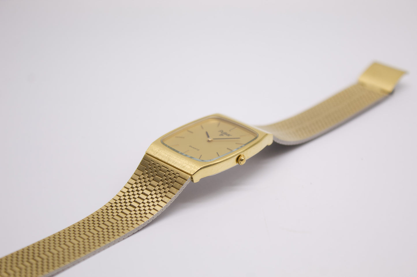 1985 Pulsar Quartz Straight Grain Golden Dial Men's Wrist-Watch
