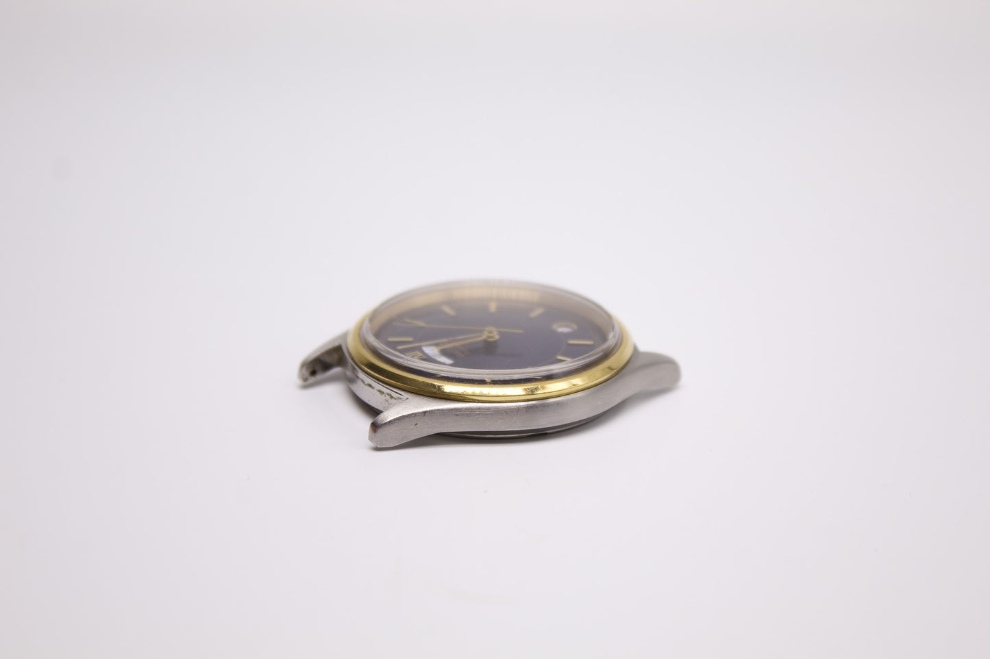 1993 Seiko Quartz Royal Blue Carved Dial Men's Wrist-Watch