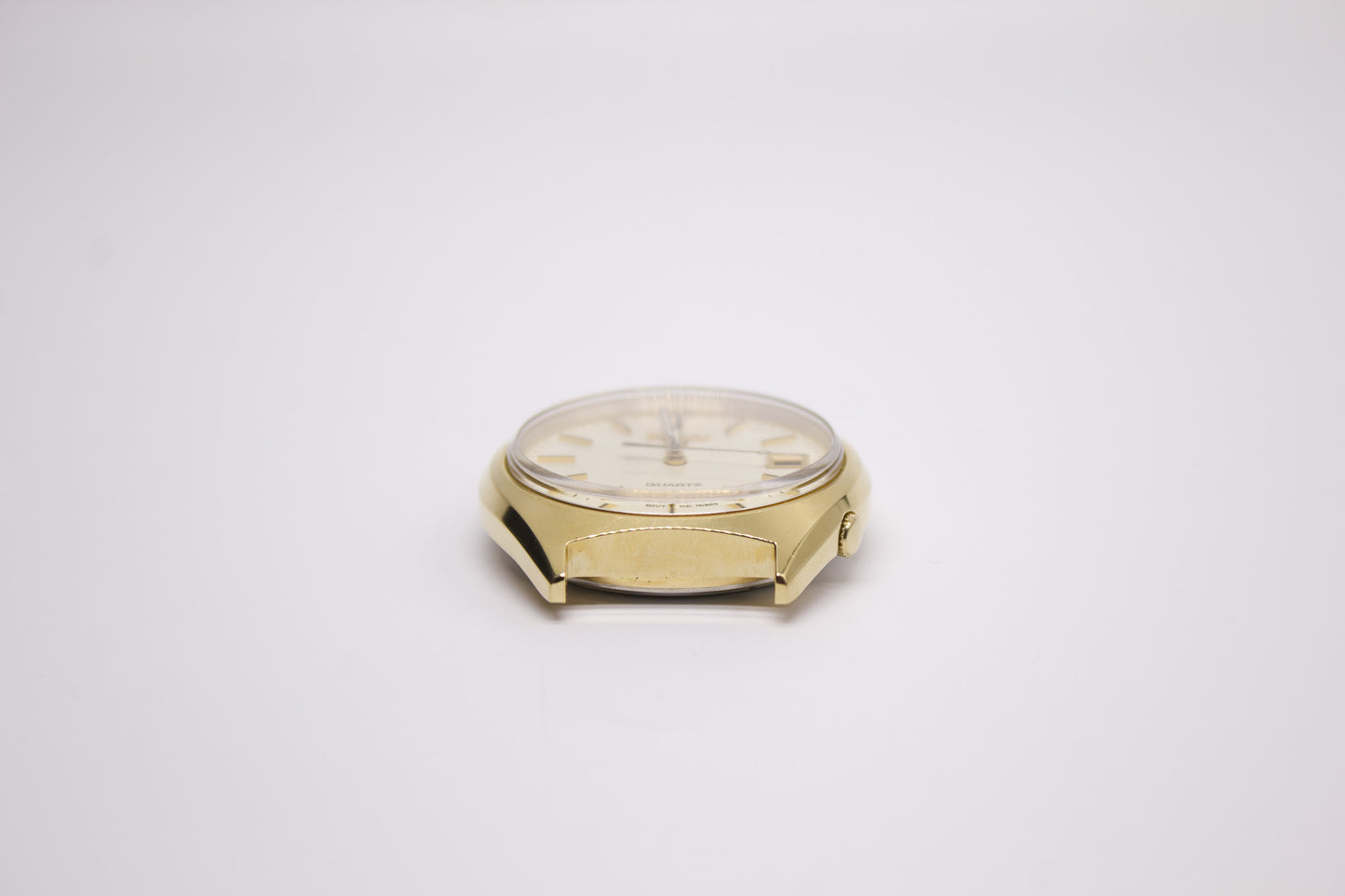 1980 Pulsar Quartz Light Champagne Sunburst Dial Men's Wrist-Watch