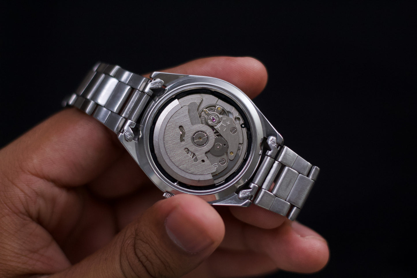 2000s Seiko 5 Silver Sunburst Dial Men's Wrist-Watch
