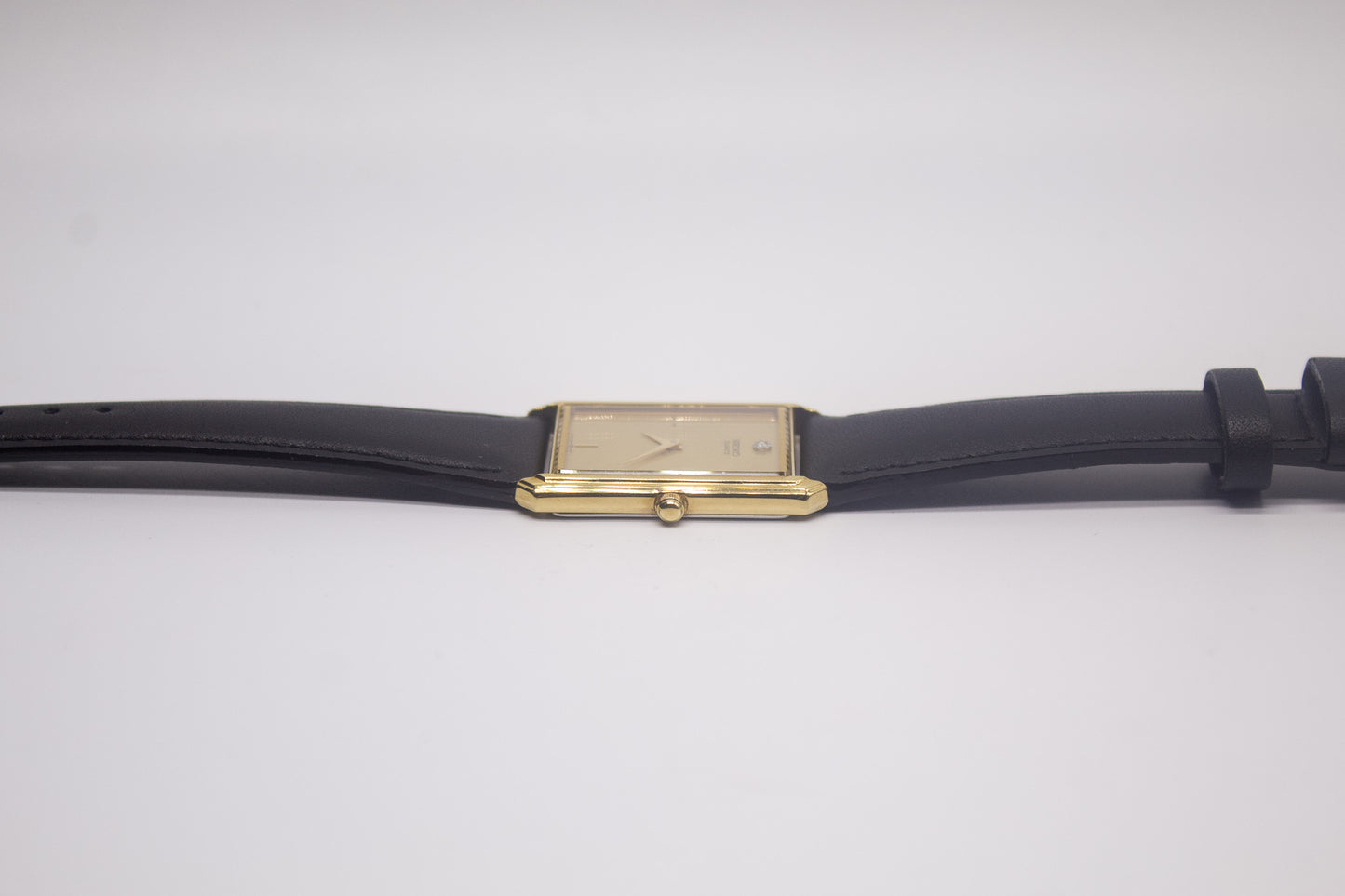 1985 Seiko Quartz 'Gem' Tank Light Golden Dial Men's Wrist-Watch