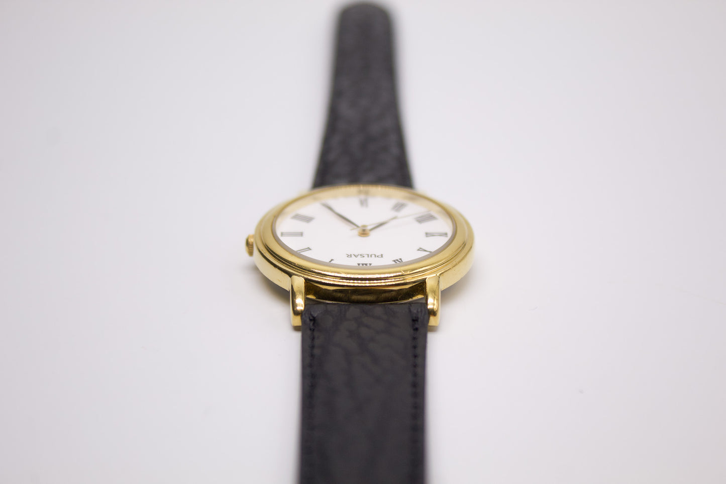 2002 Pulsar Quartz Cream White Roman Numeral Dial Men's Wrist-Watch