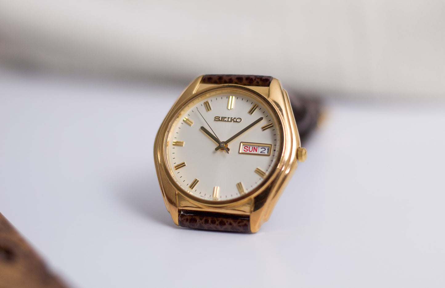 1999 Seiko Quartz Pale Gold Dial Men's Wrist-Watch