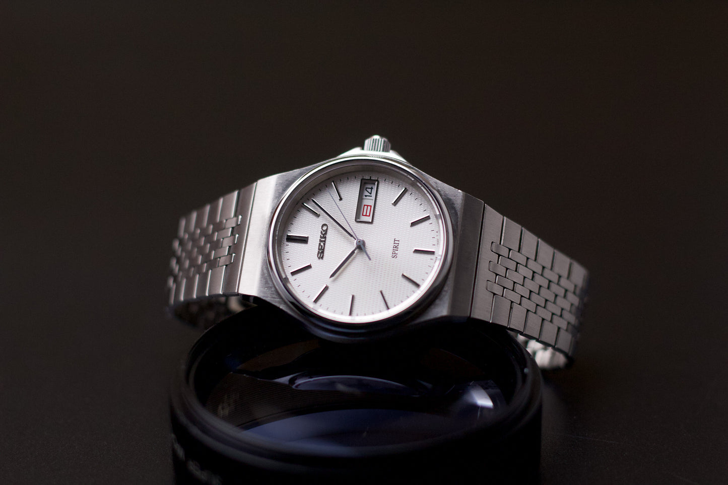 1993 Seiko Spirit Silver Textured Men's Sports Wrist-Watch