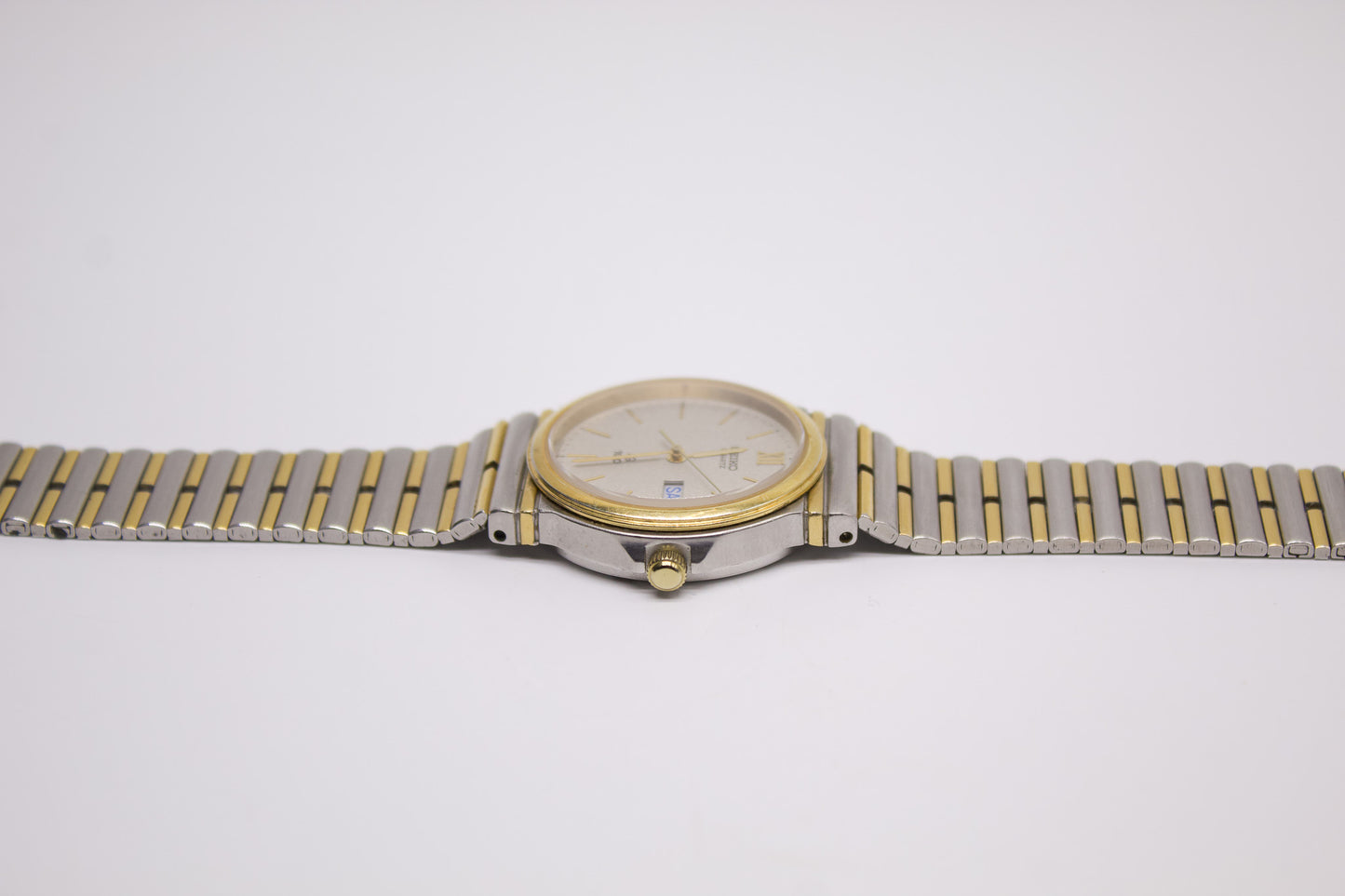 1984 Seiko SQ 100 Textured Gray Dial Two Tone Men's Wrist-Watch