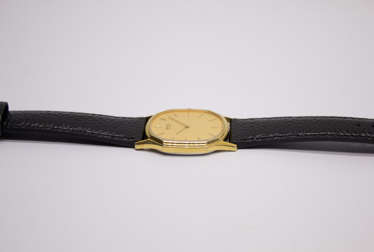 1983 Seiko 'Baby Ellipse' Gold toned Men's Wrist-Watch