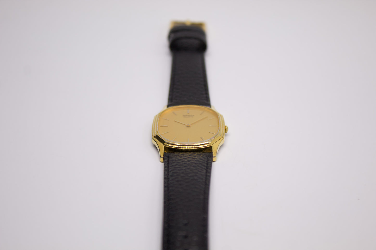 1983 Seiko 'Baby Ellipse' Gold toned Men's Wrist-Watch